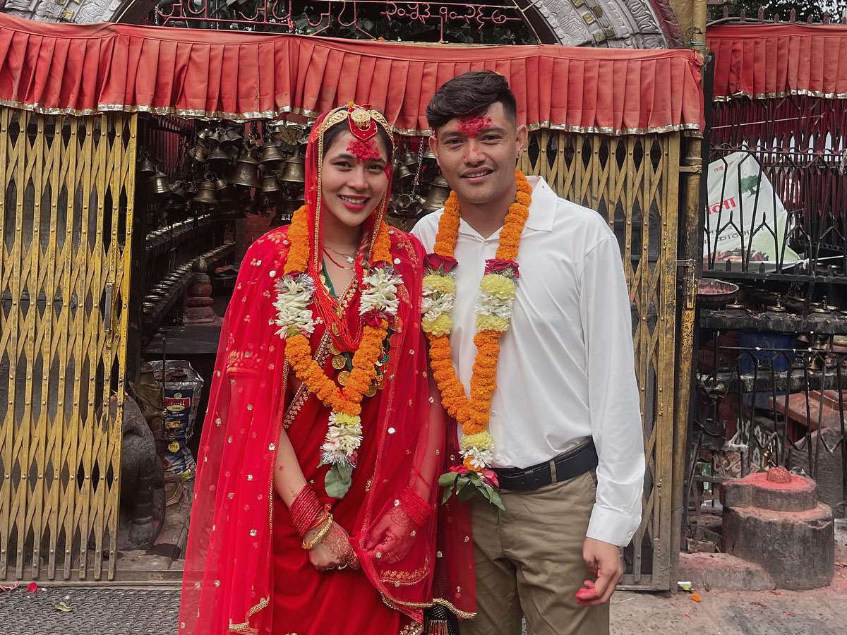 फुटबलर विमल घर्ती मगरले गरे विवाह